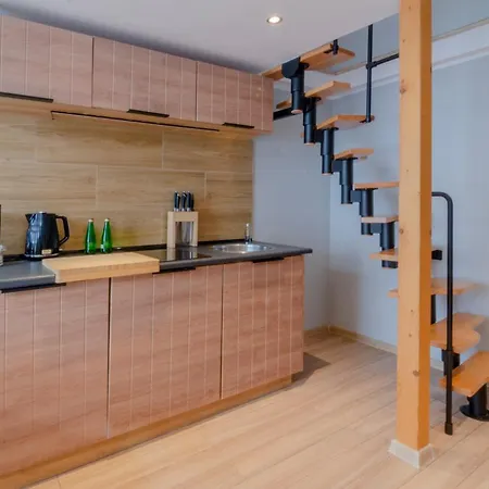 Holidayhomepl Loft Z Antresola I Balkonem Przy Plazy Appartamento *