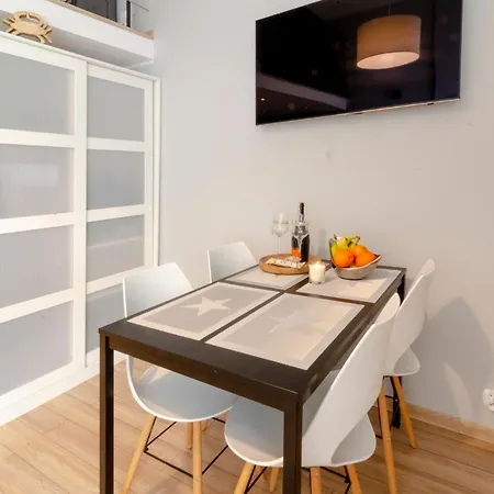 Holidayhomepl Loft Z Antresola I Balkonem Przy Plazy Апартаменты *